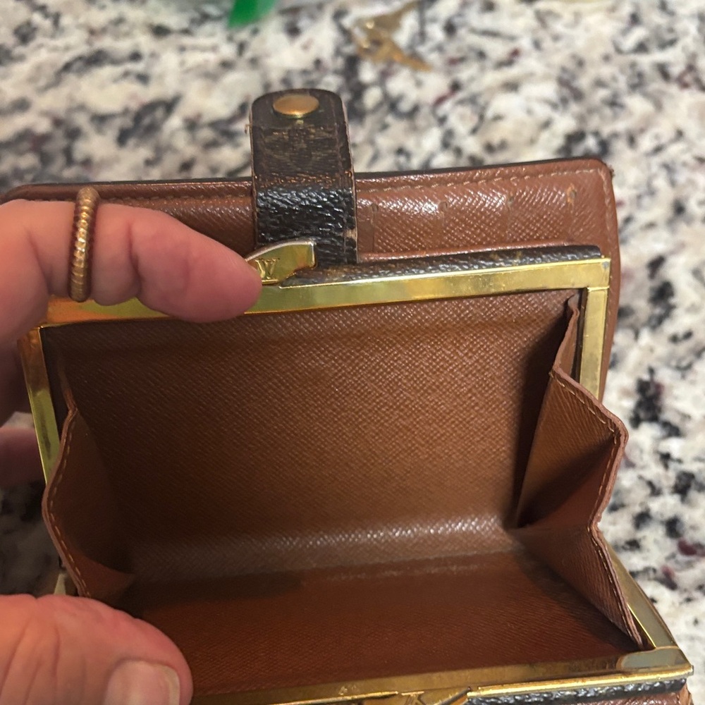 Brown Monogram Wallet - Picture 2 of 7